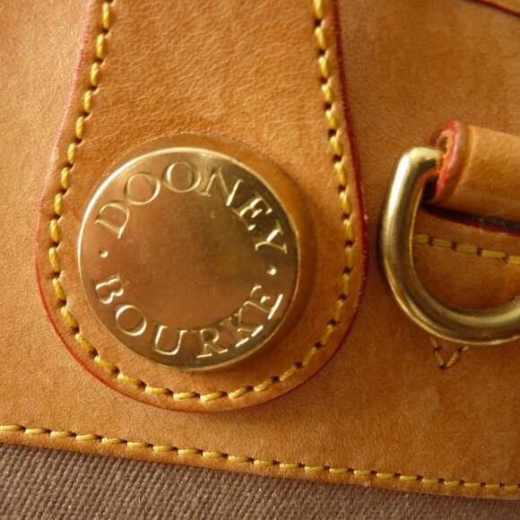 Vintage Dooney Bourke 1980 handbag - Picture 1 of 4